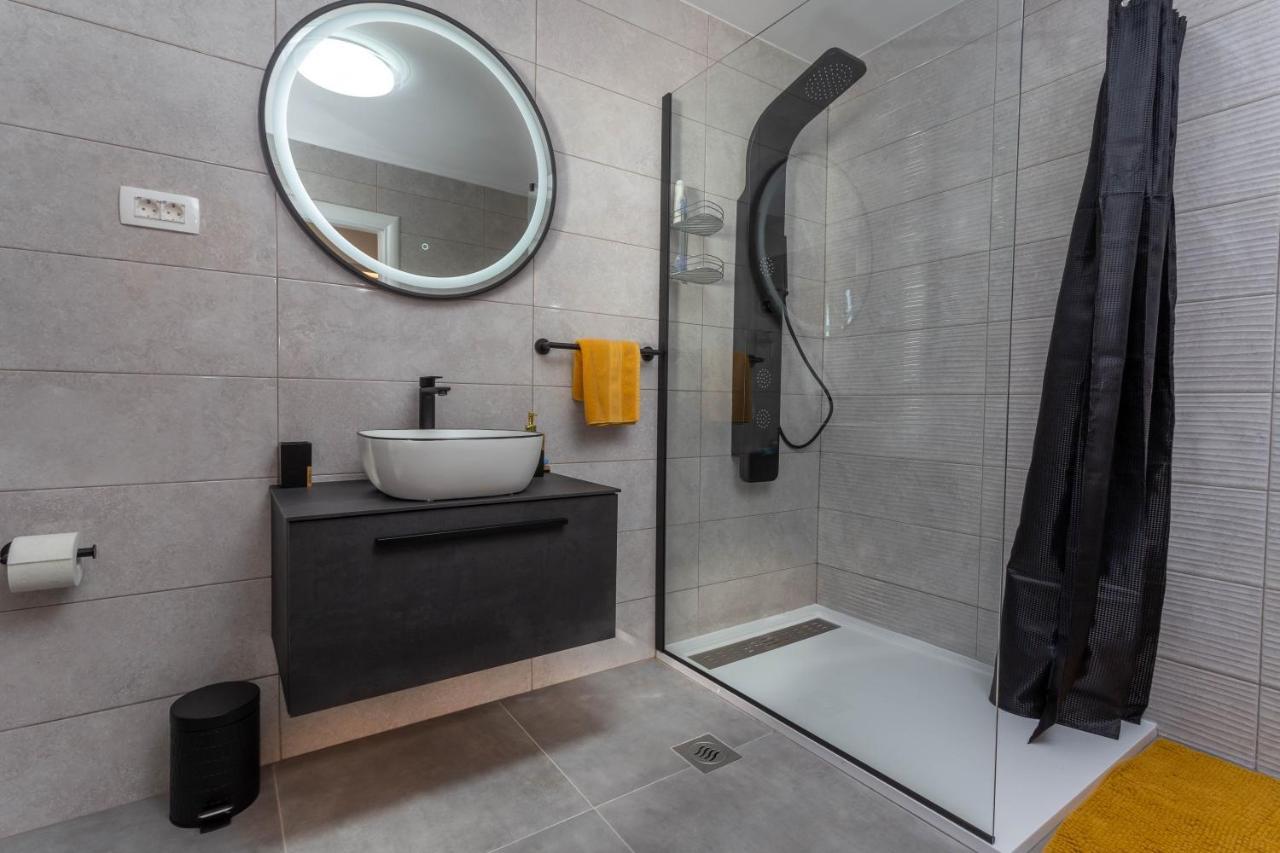 Deluxe Dreamy Room In The Center Of Hvar With Sea View Хвар Екстер'єр фото